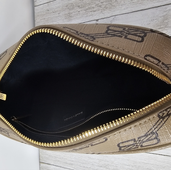 Balenciaga Camera Bag BB Monogram Coated Canvas - Picture 12 of 16